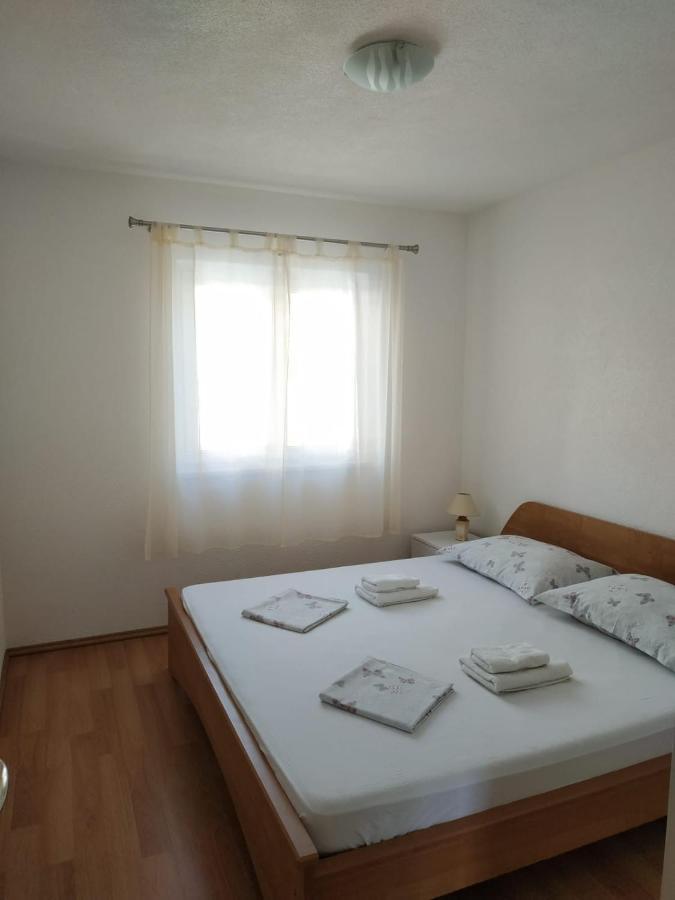 Apartments Gojevic Bol Eksteriør bilde