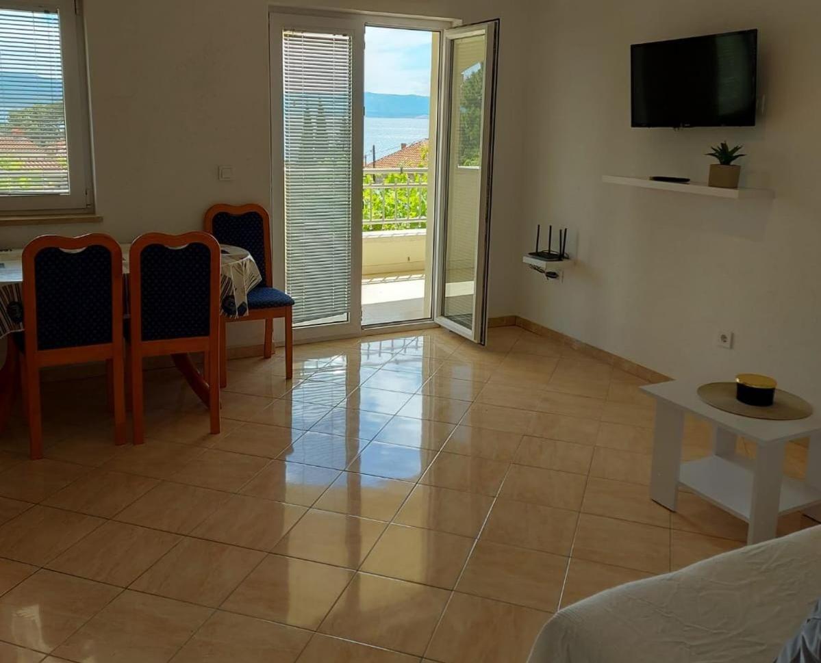 Apartments Gojevic Bol Rom bilde